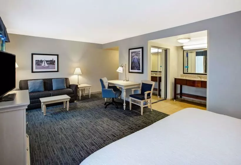 هتل Hampton Inn & Suites Cape Cod West Yarmouth