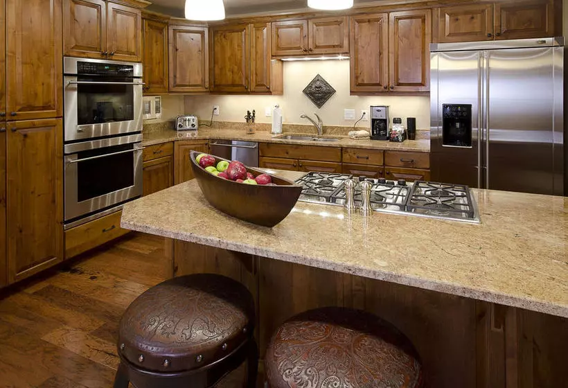 Отель Highmark Steamboat Springs