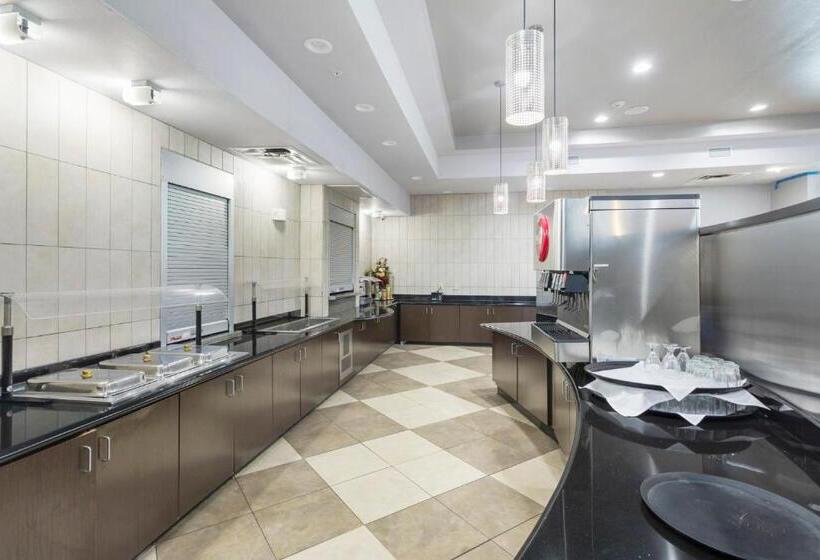 Holiday Inn Hotel & Suites Waco Northwest, An Ihg