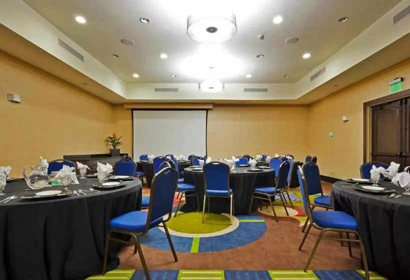 Holiday Inn Hotel & Suites Waco Northwest, An Ihg