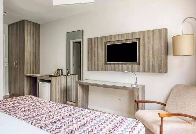 בית מלון כפרי Cha Pampulha Design