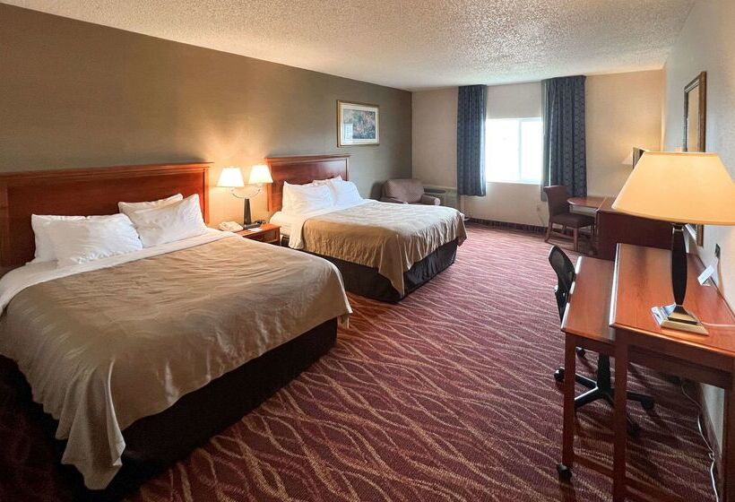 ホテル Quality Inn & Suites Grants   I 40