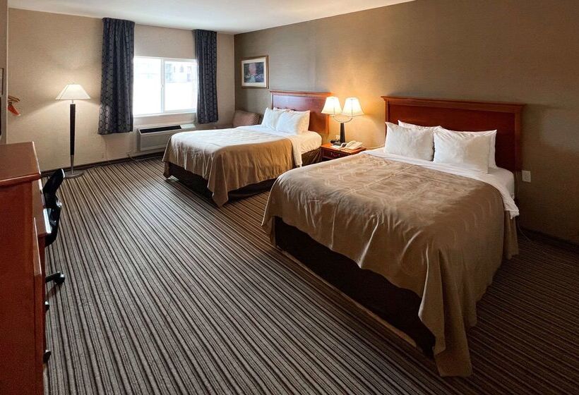 ホテル Quality Inn & Suites Grants   I 40