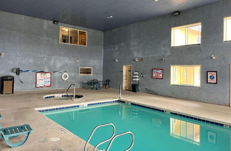 ホテル Quality Inn & Suites Grants   I 40