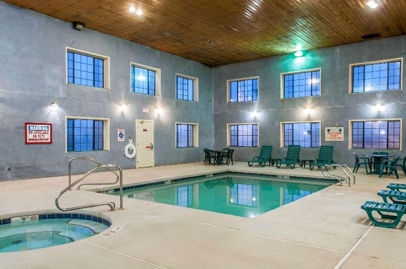 ホテル Quality Inn & Suites Grants   I 40