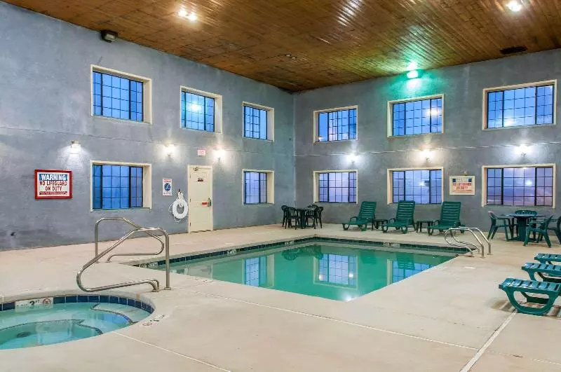 فندق Quality Inn & Suites Grants   I 40