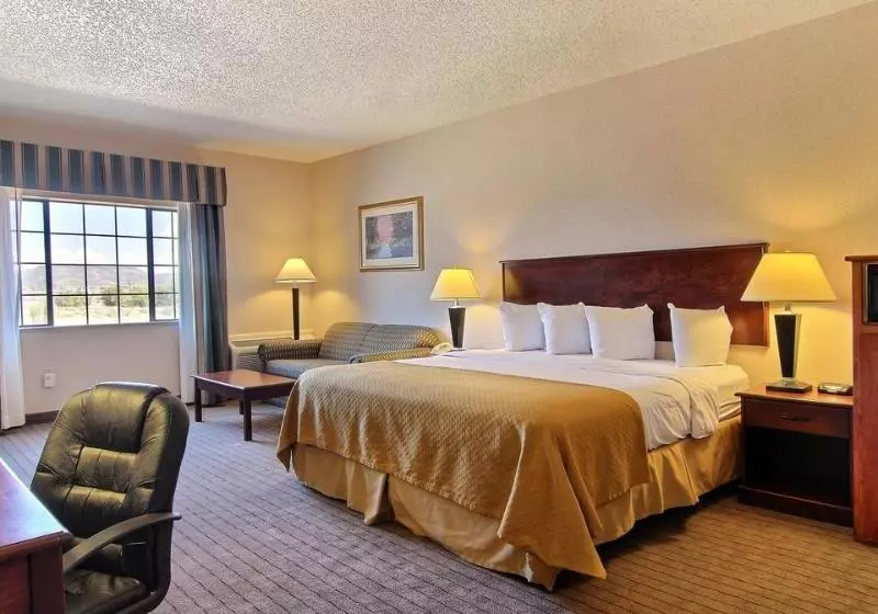 فندق Quality Inn & Suites Grants   I 40