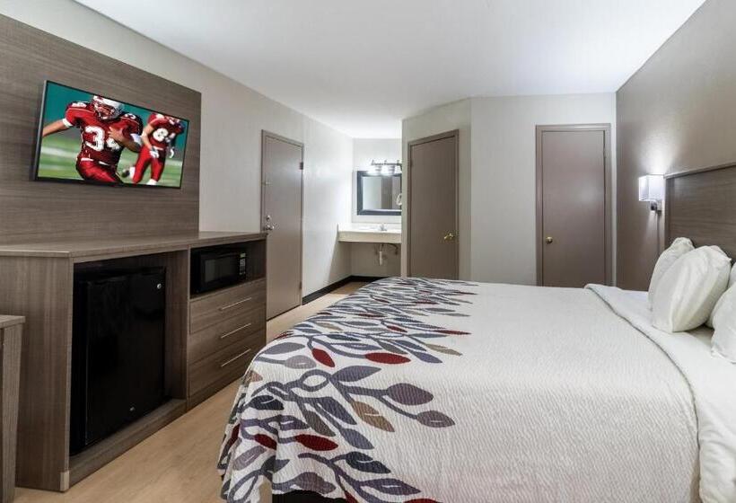 Отель Red Roof Inn & Suites Jackson, Tn