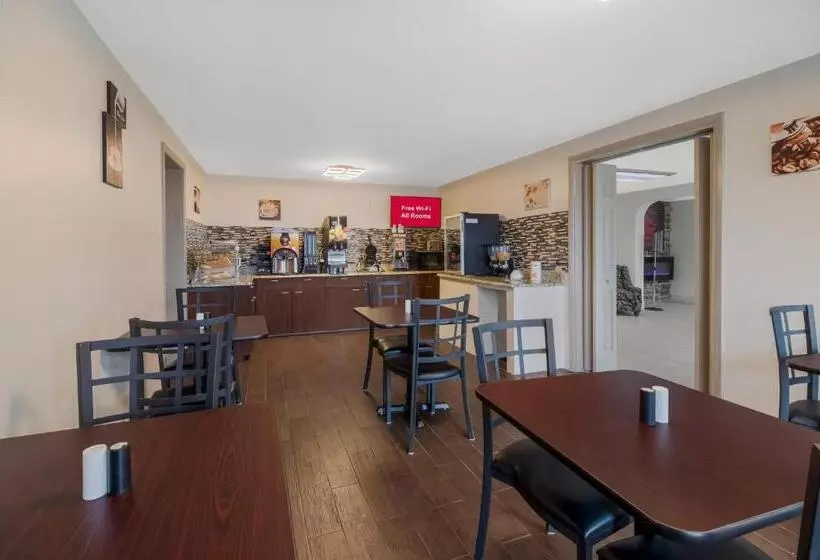 호텔 Red Roof Inn & Suites Jackson, Tn