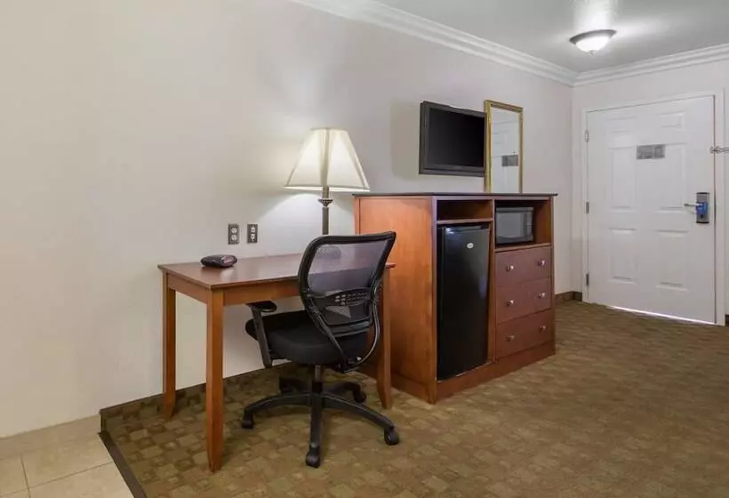 호텔 Rodeway Inn Adelanto Us 395