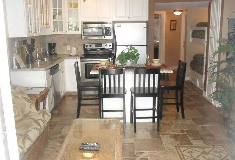 استراحتگاه Seascape 2313