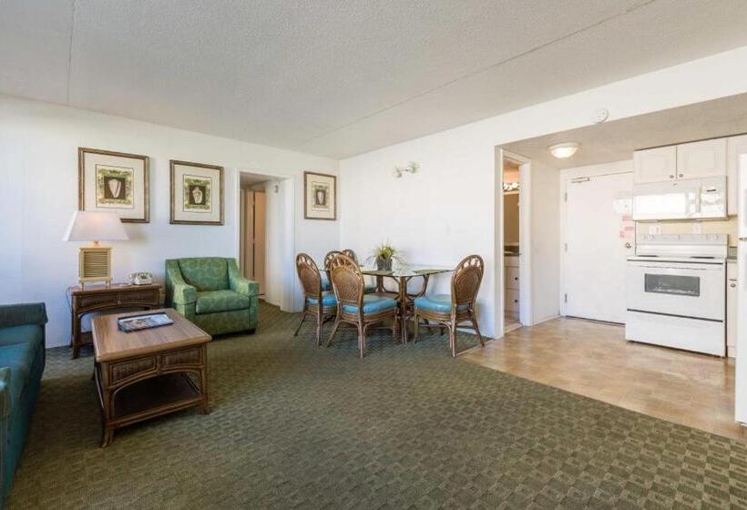 בית מלון כפרי Beach Club At Montego Inn