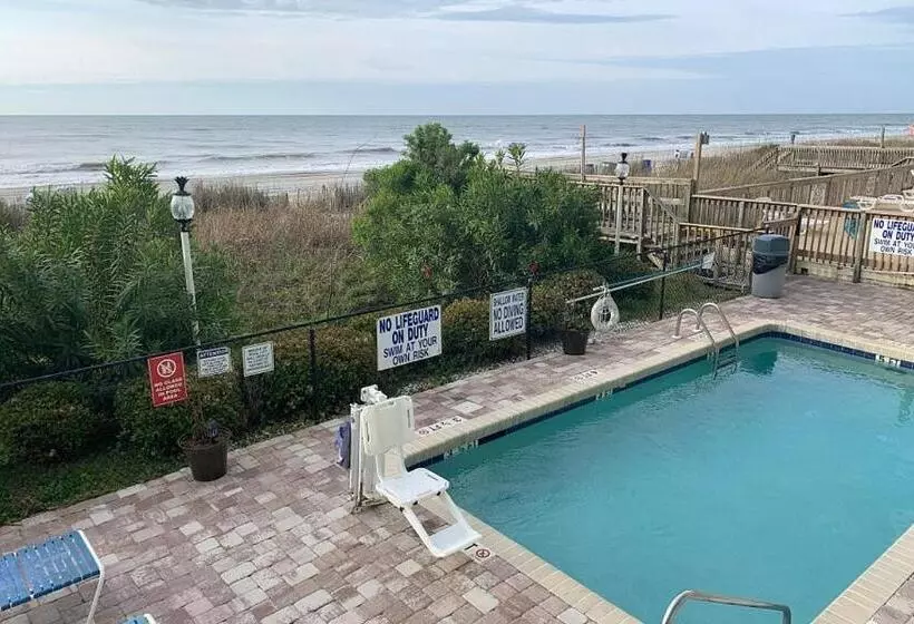 هتل Beach Club At Montego Inn