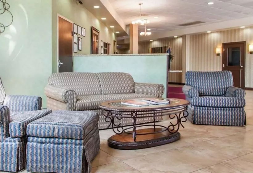 בית מלון כפרי The Clarion Inn Elk City