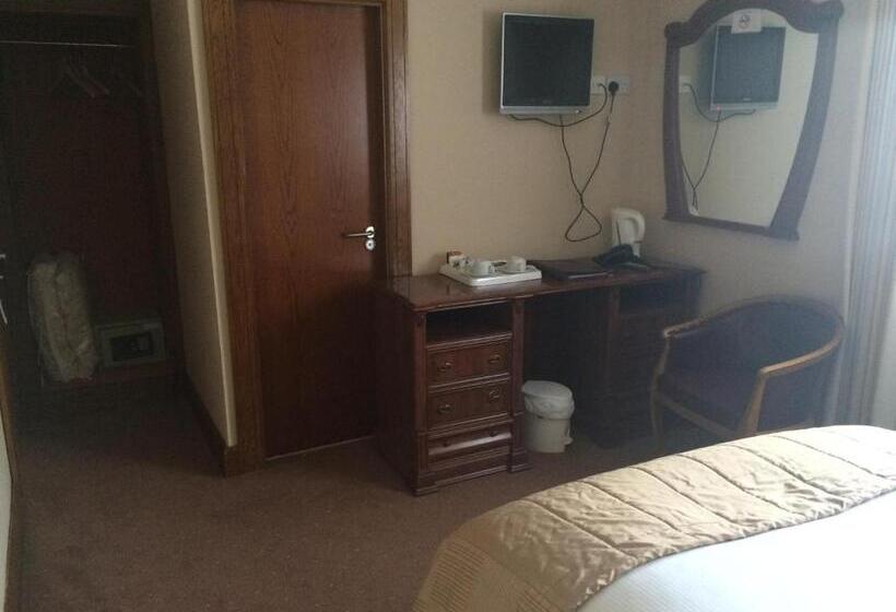 هتل The Horse And Hound