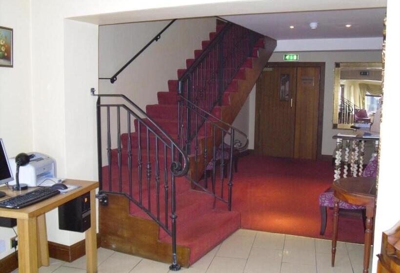 هتل The Horse And Hound