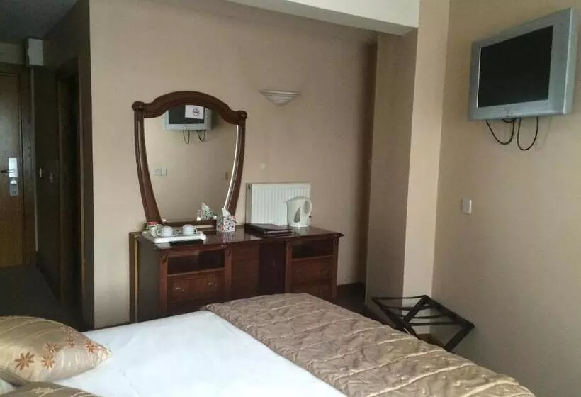 Отель The Horse And Hound