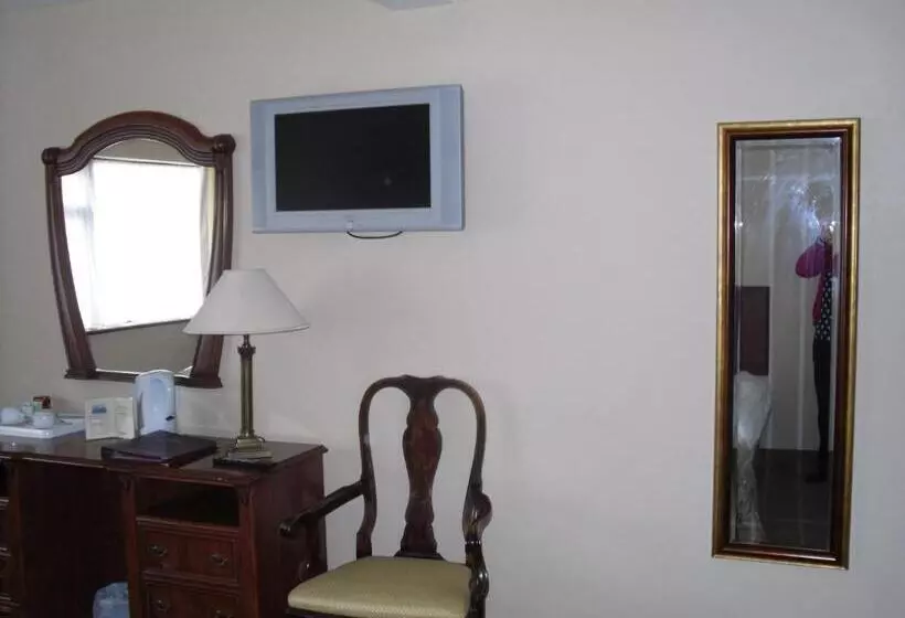 Отель The Horse And Hound