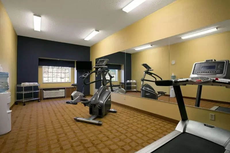 Hotelli Quality Inn & Suites