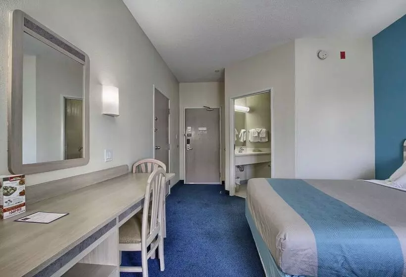Motel 6london, On  Ontario