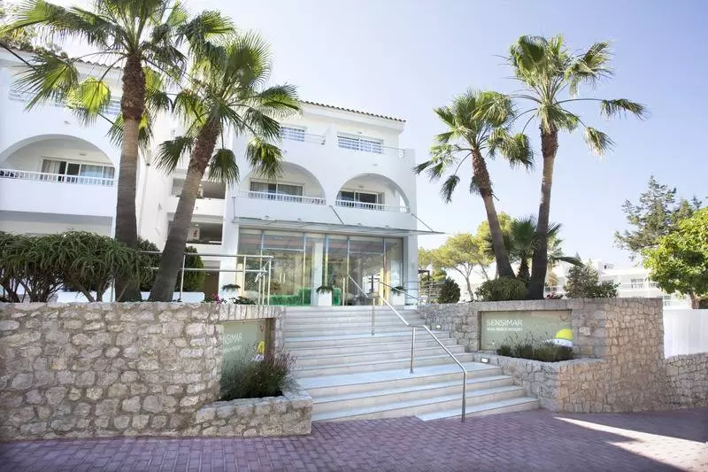 Grupotel Ibiza Beach Resort - Adults Only