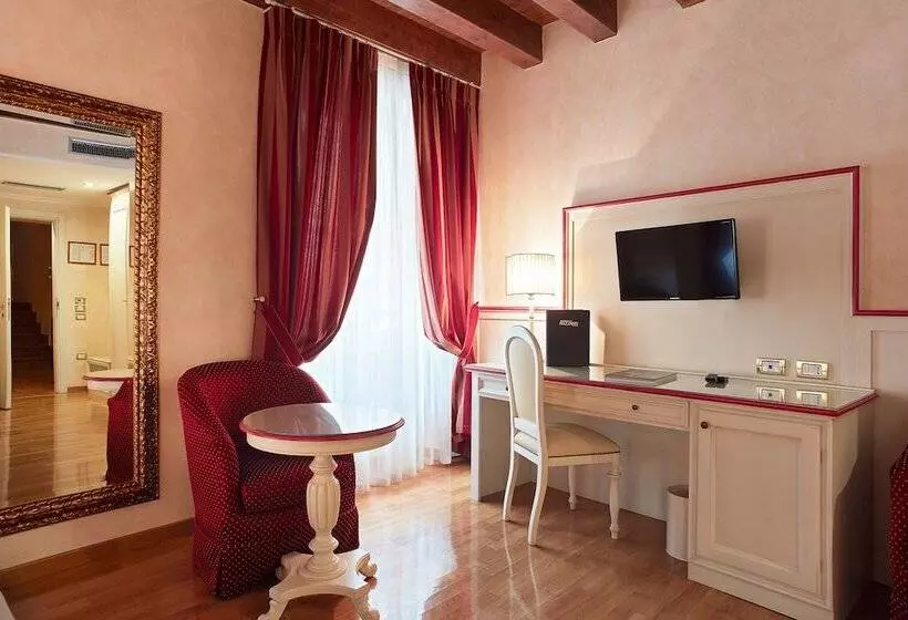 Hotelli Albergo Mazzanti