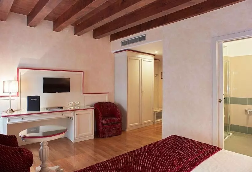 Hotelli Albergo Mazzanti
