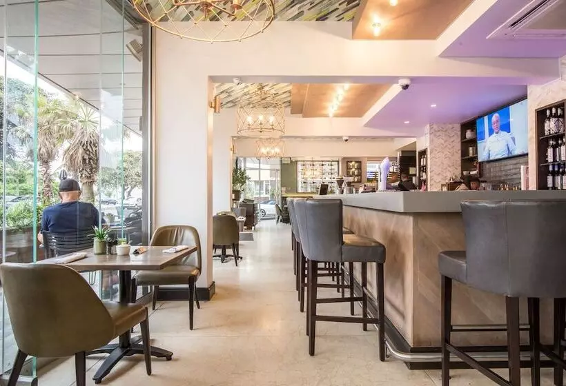 בית מלון כפרי Belaire Suites