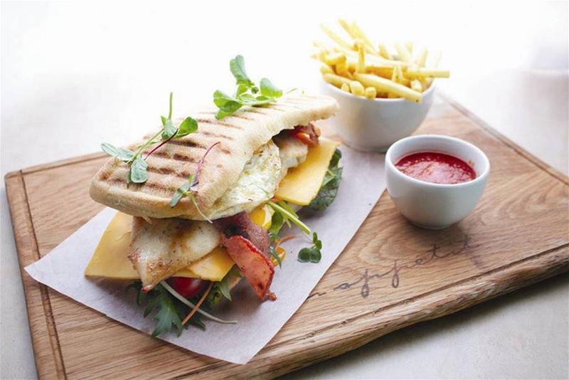 בית מלון כפרי Belaire Suites