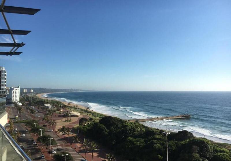 בית מלון כפרי Belaire Suites