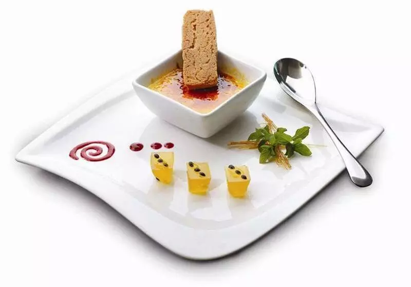 בית מלון כפרי Belaire Suites