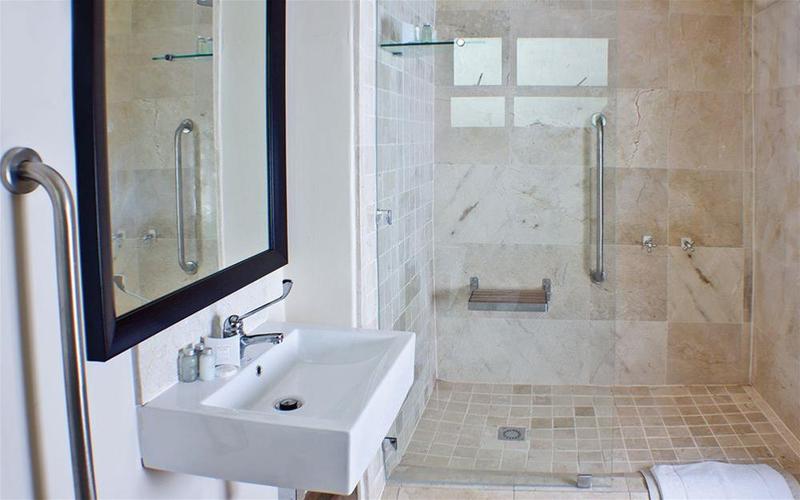 בית מלון כפרי Belaire Suites