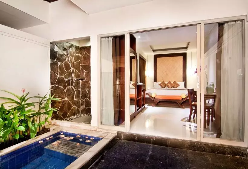 ホテル Best Western Kuta Villa