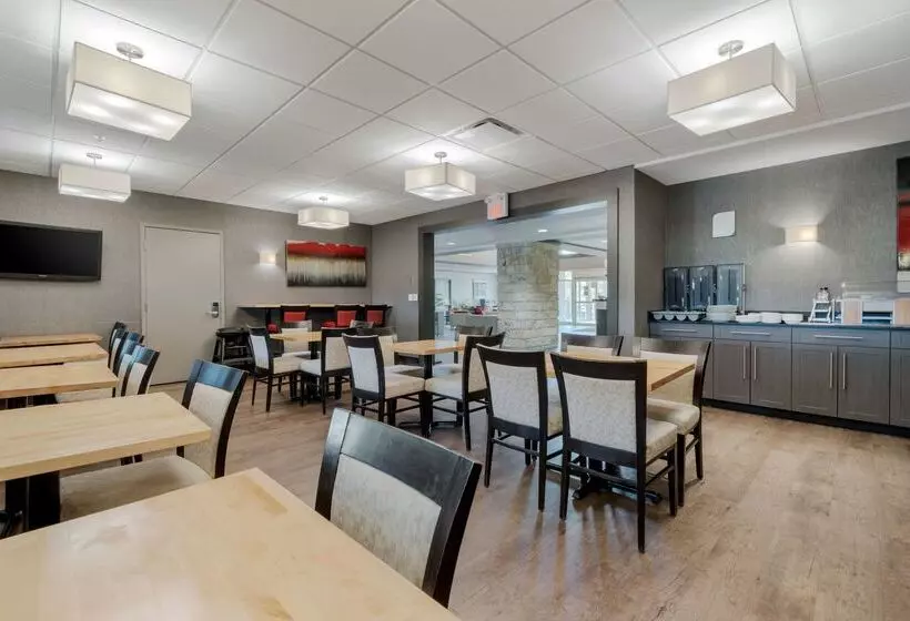 ホテル Best Western Plus Eastgate Inn & Suites