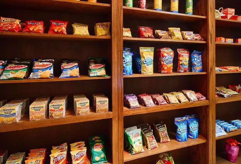 Отель Best Western Plus Fort Worth Forest Hill Inn & Suites