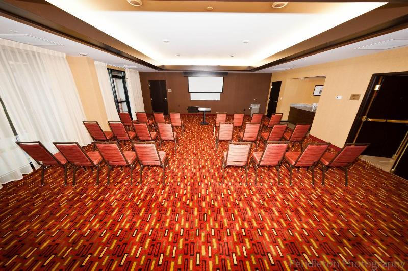 ホテル Courtyard By Marriott Decatur