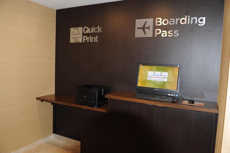 ホテル Courtyard By Marriott Decatur