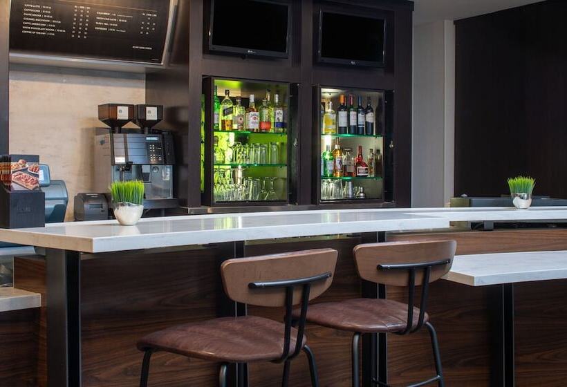 ホテル Courtyard By Marriott Decatur