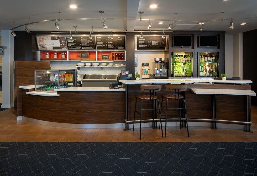 ホテル Courtyard By Marriott Decatur