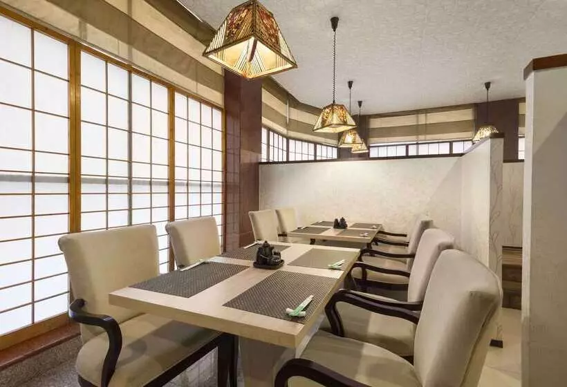 Days Hotel By Wyndham Neemrana