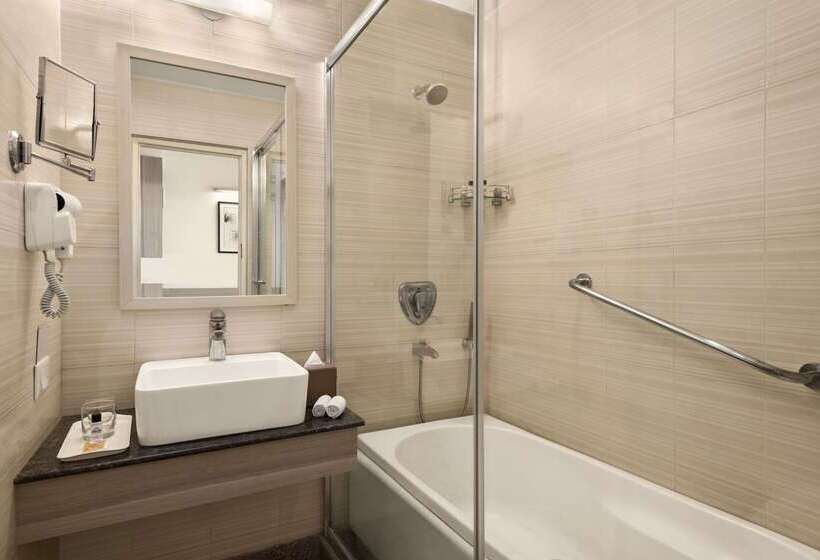 Days Hotel By Wyndham Neemrana