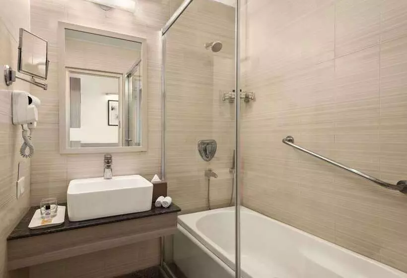 Days Hotel By Wyndham Neemrana