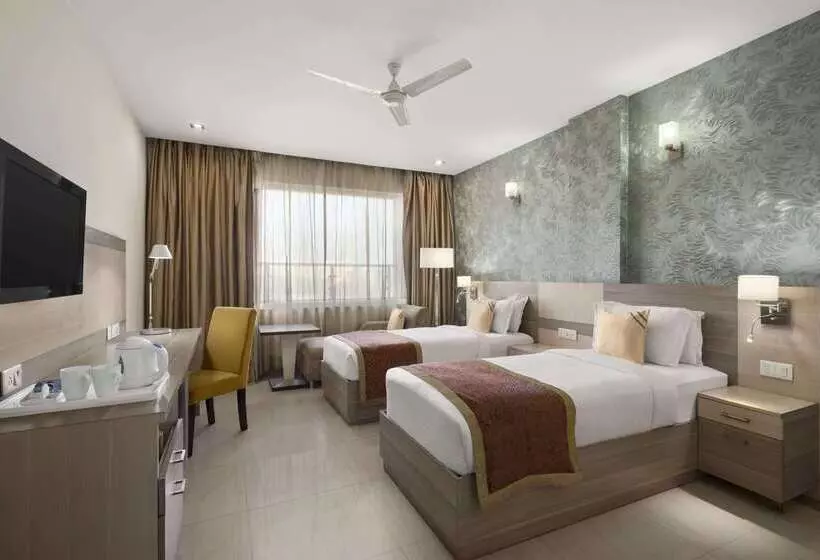 Days Hotel By Wyndham Neemrana