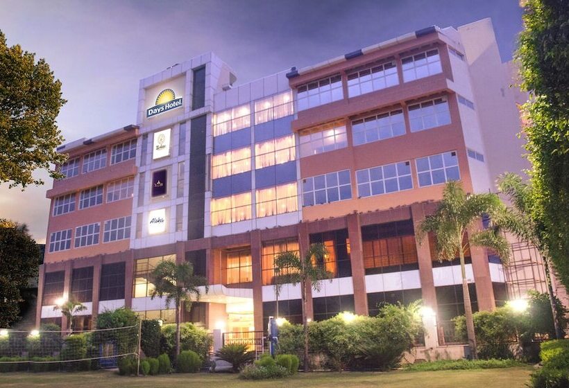 Days Hotel By Wyndham Neemrana