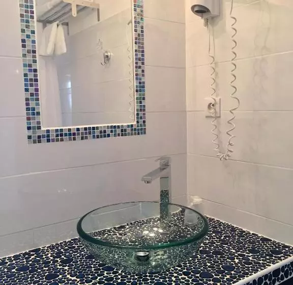 فندق De La Plage Santa Vittoria