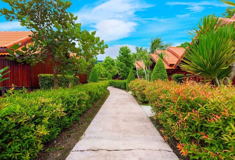 هتل Diamond Beach Resort