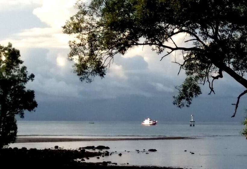 هتل Diamond Beach Resort