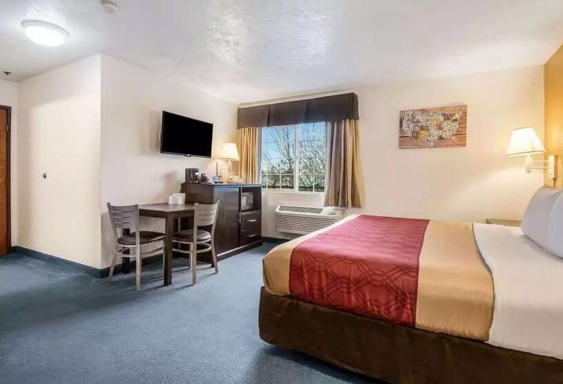 Отель Econo Lodge Corvallis Near University