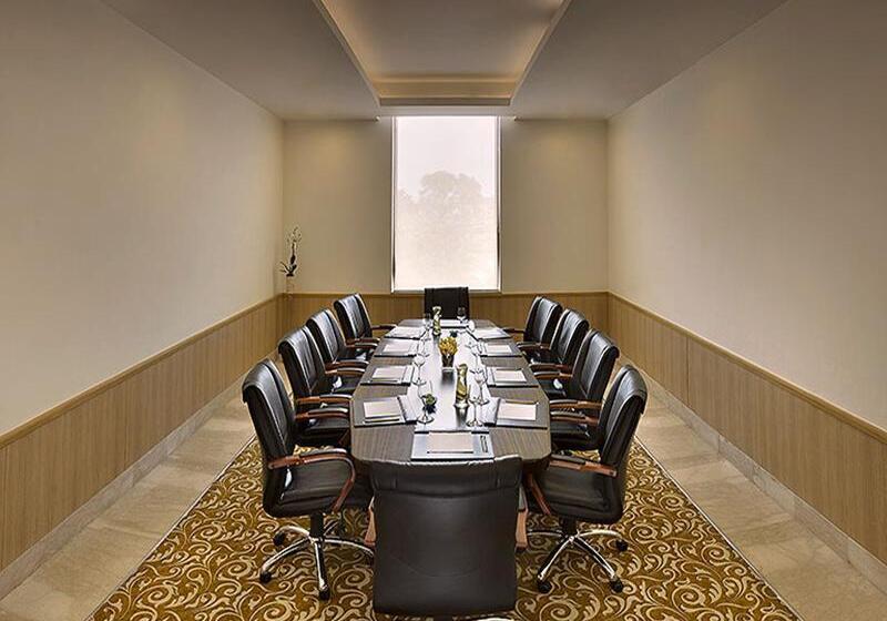 فندق Four Points By Sheraton New Delhi, Airport Highway