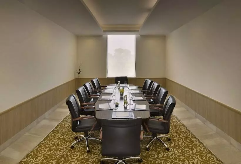 酒店 Four Points By Sheraton New Delhi, Airport Highway